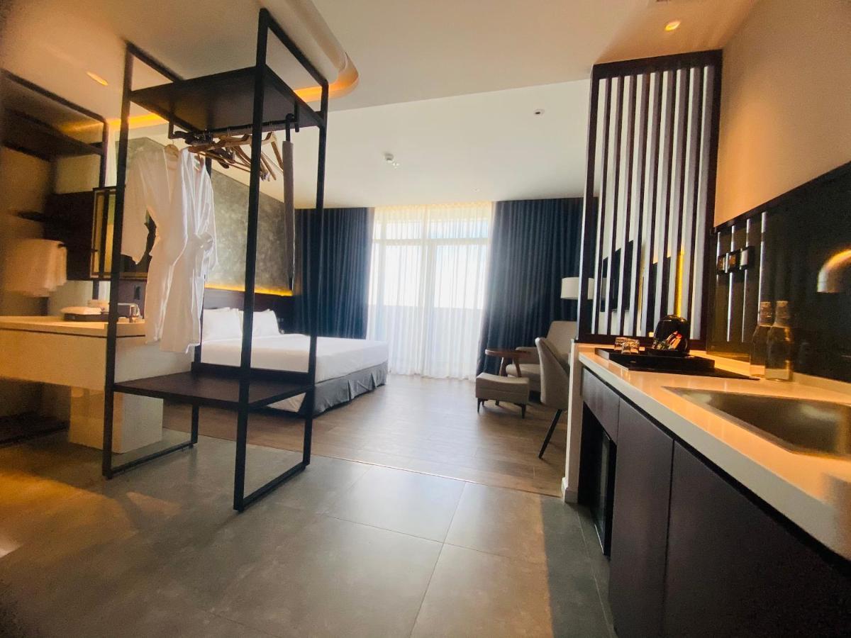 Newcc Hotel And Serviced Apartment Куангнгай Экстерьер фото