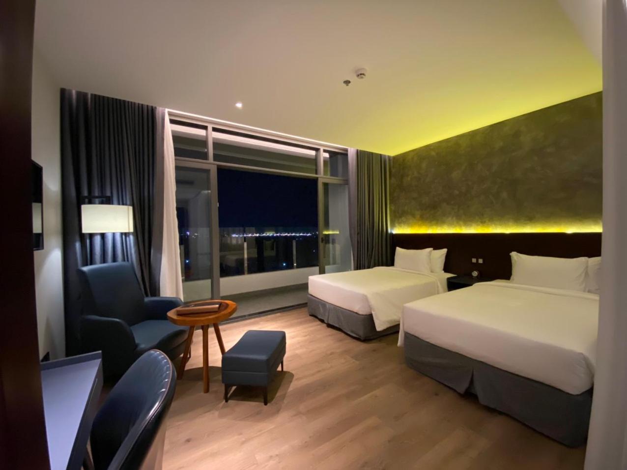 Newcc Hotel And Serviced Apartment Куангнгай Экстерьер фото