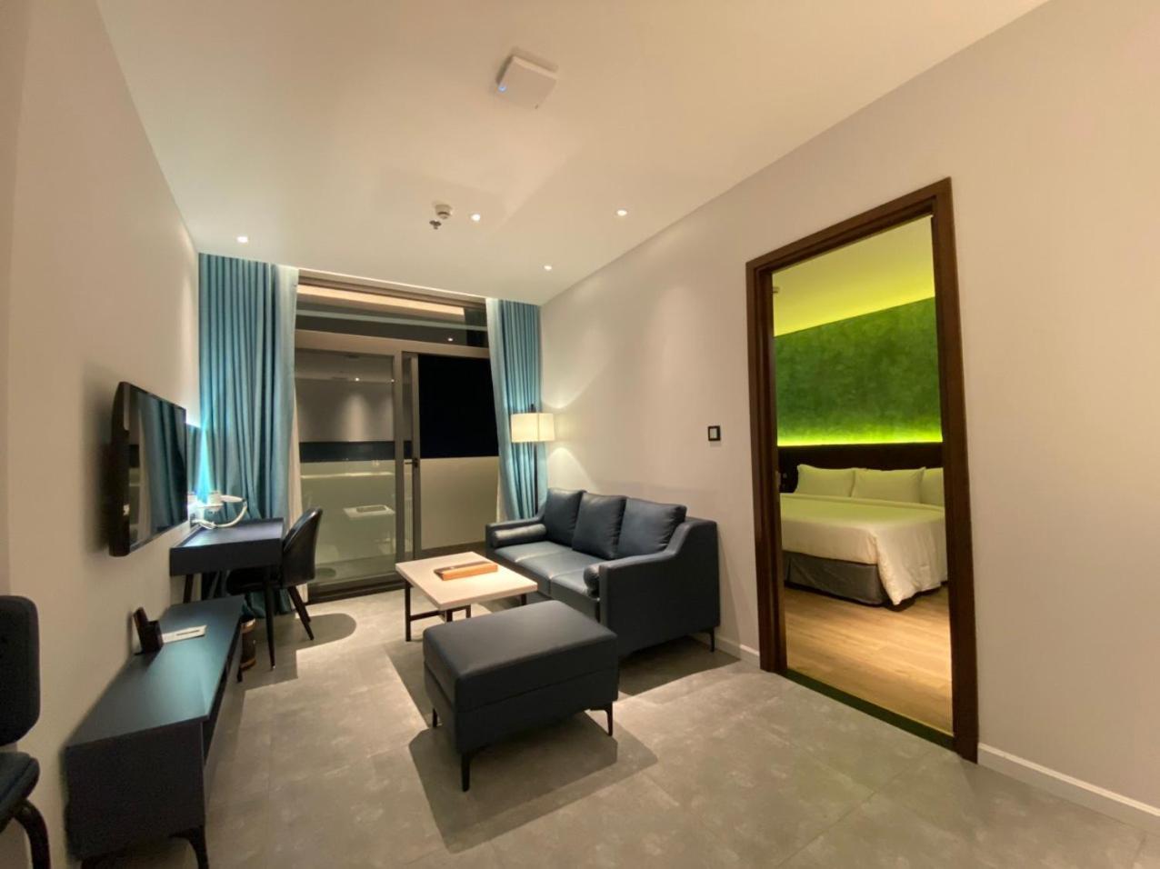 Newcc Hotel And Serviced Apartment Куангнгай Экстерьер фото